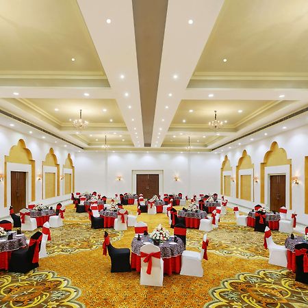 Ramada Khajuraho Hotel Kültér fotó