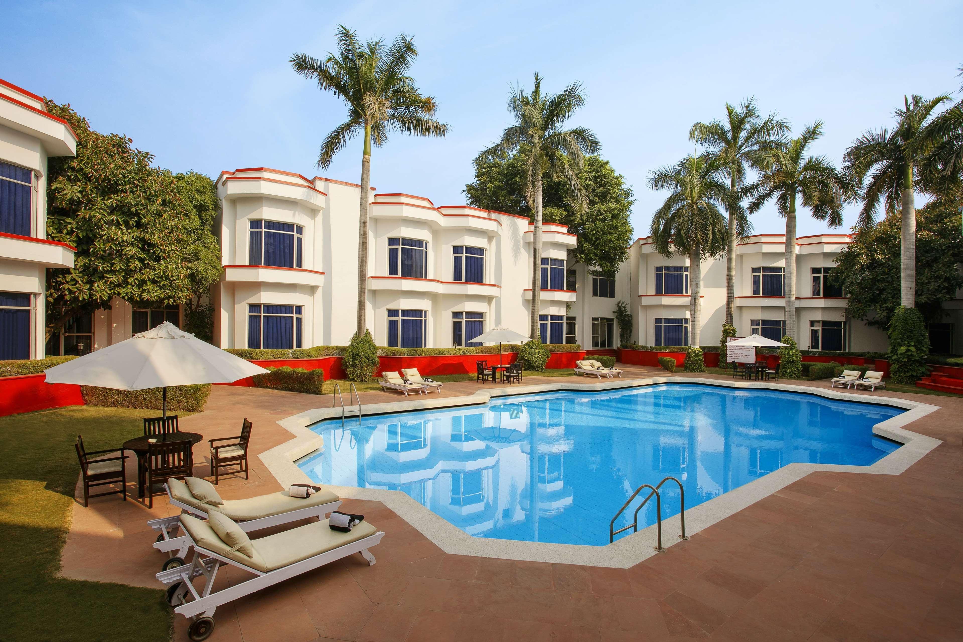 Ramada Khajuraho Hotel Kültér fotó