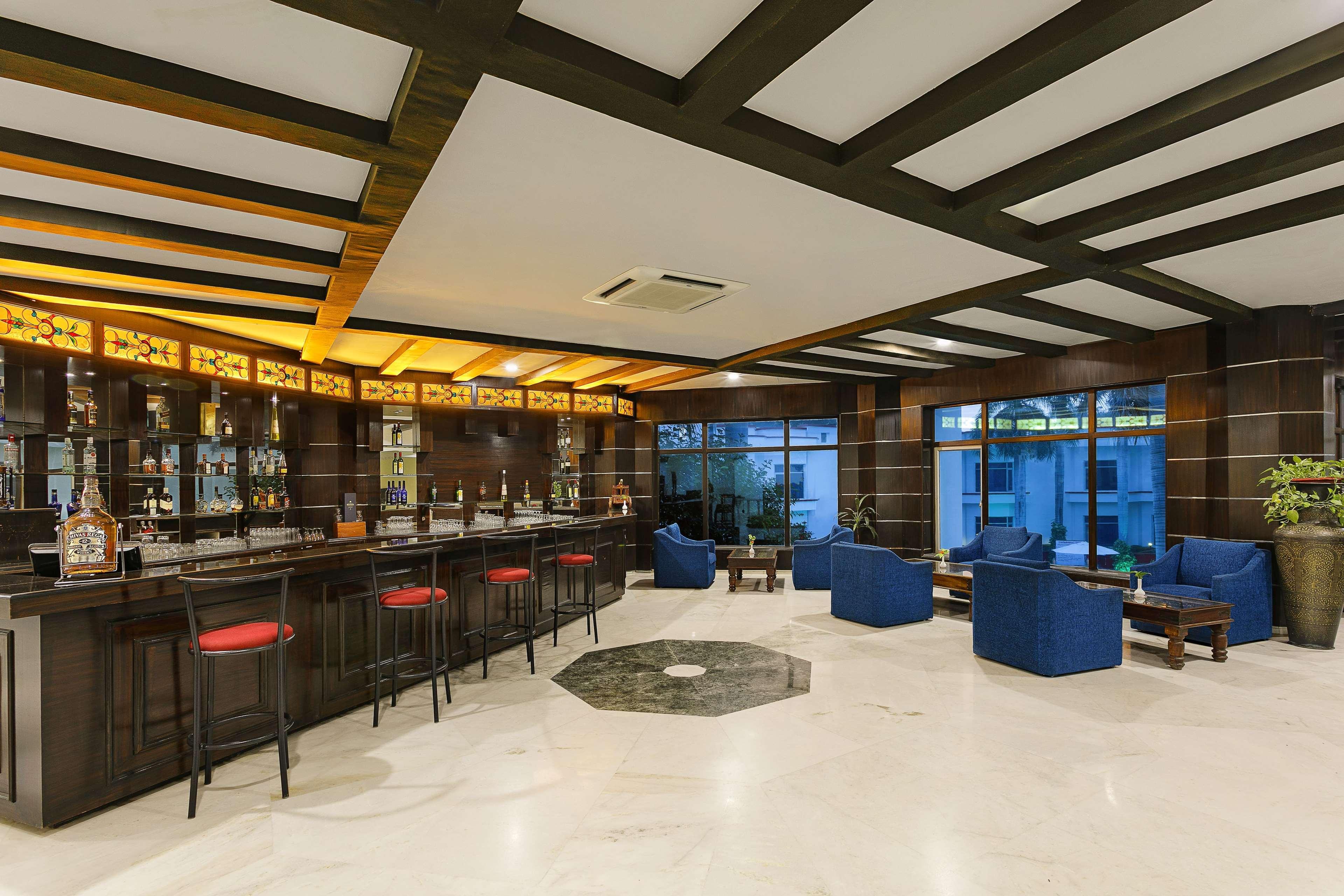 Ramada Khajuraho Hotel Kültér fotó