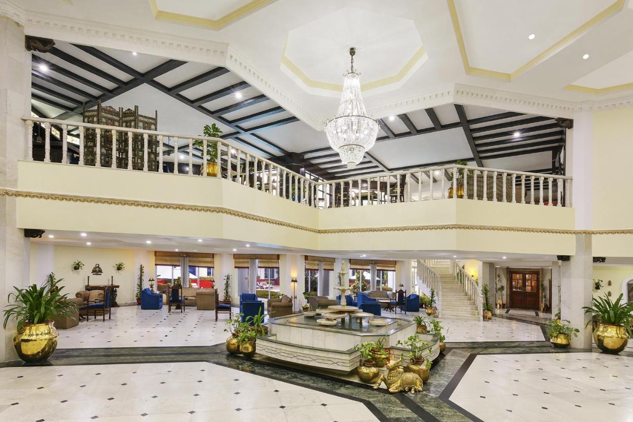 Ramada Khajuraho Hotel Kültér fotó